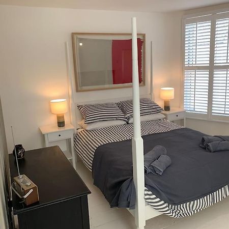 Luxurious Cottage In The Heart Of Falmouth Bagian luar foto